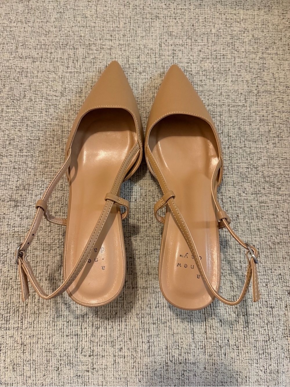 Tan leather pointed toe kitten heels with ankle strap